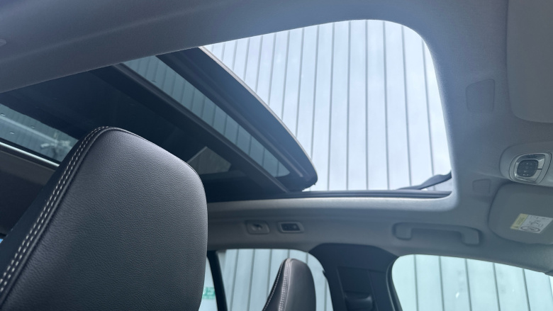 Volvo Xc40 1.5 T5 Recharge PHEV Inscription Pro 5dr Auto Estate